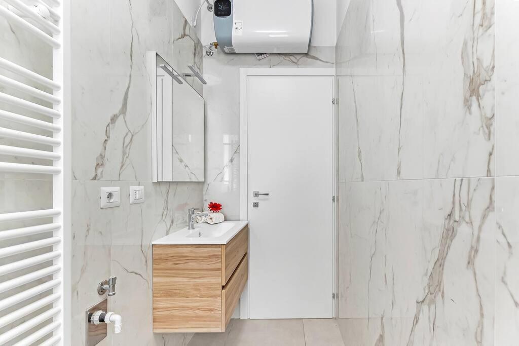Alessia'S Flat - Caroli Apartment Milano Ngoại thất bức ảnh